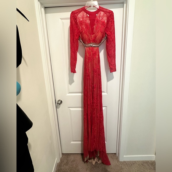 JOVANI Formal Dress Size 4 - Picture 3 of 7